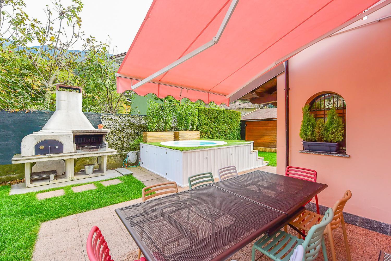 Jane E Jolie Holiday Home Private Swimming Pool Valbrona Exterior photo